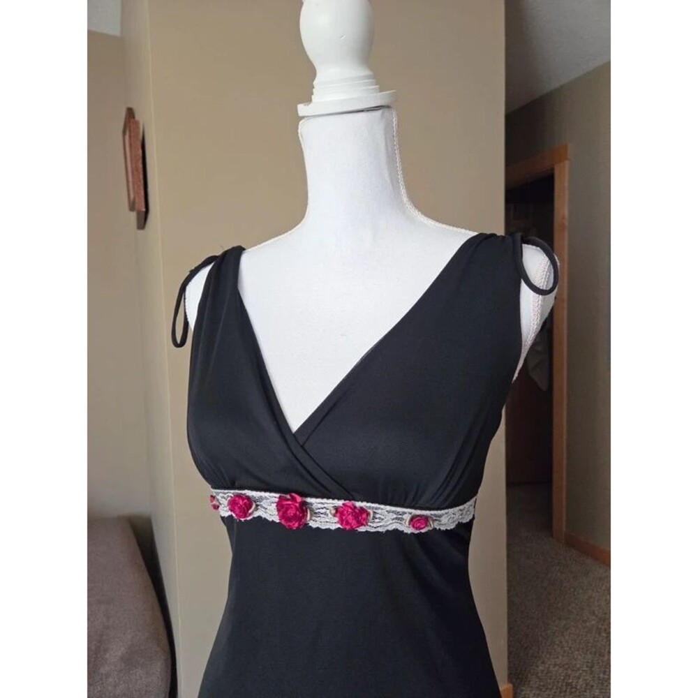 Vintage 90s y2k 3d rose applique black dress